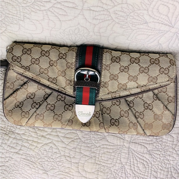 Authentic Vintage Vibes Gucci Wristlet 🦋✨ - Picture 1 of 4